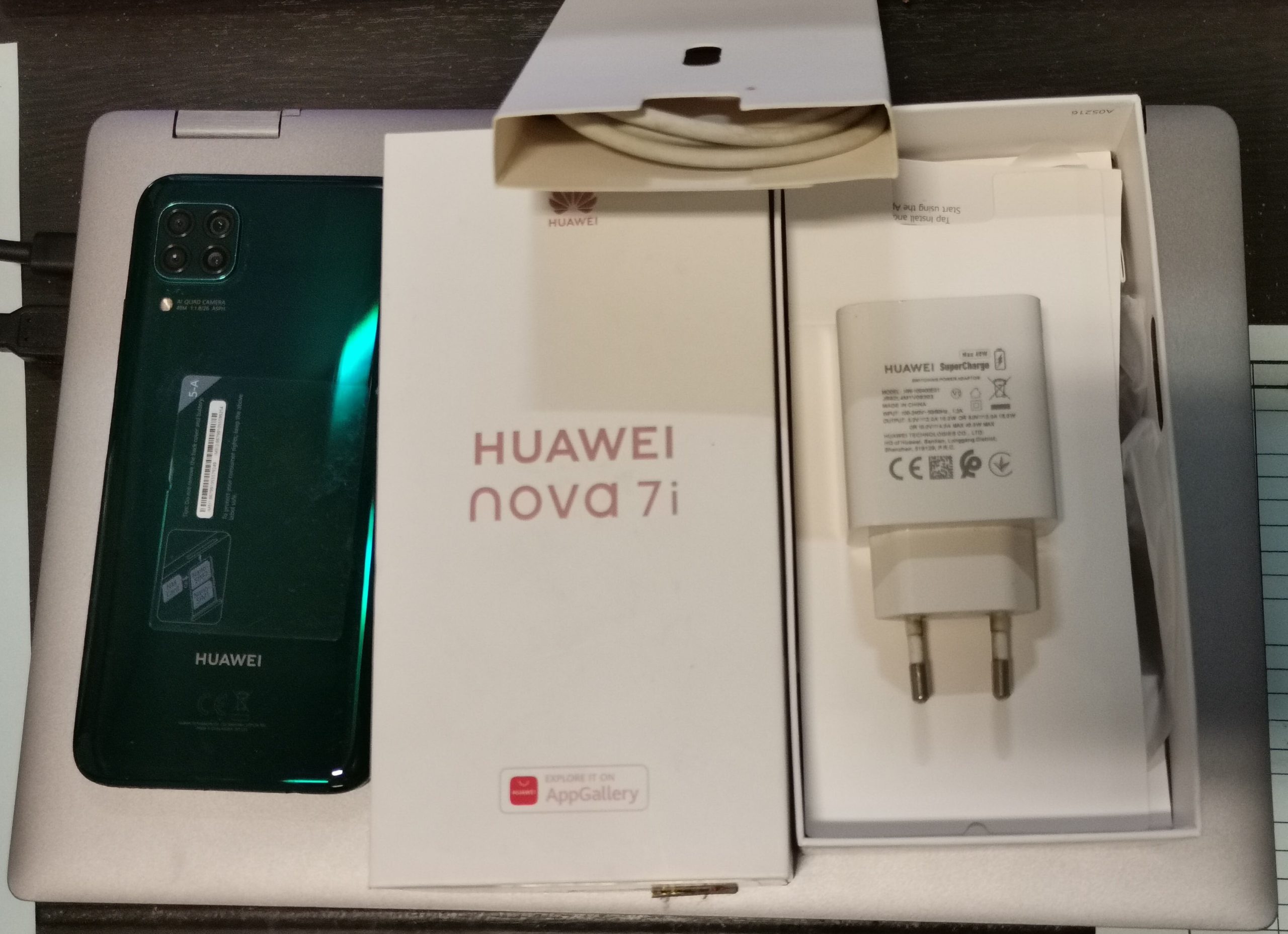 گوشی موبایل هوآوی مدل Nova 7i دو سیم کارت ظرفیت 128/8 گیگابایت (کارکرده بسیار تمیز)