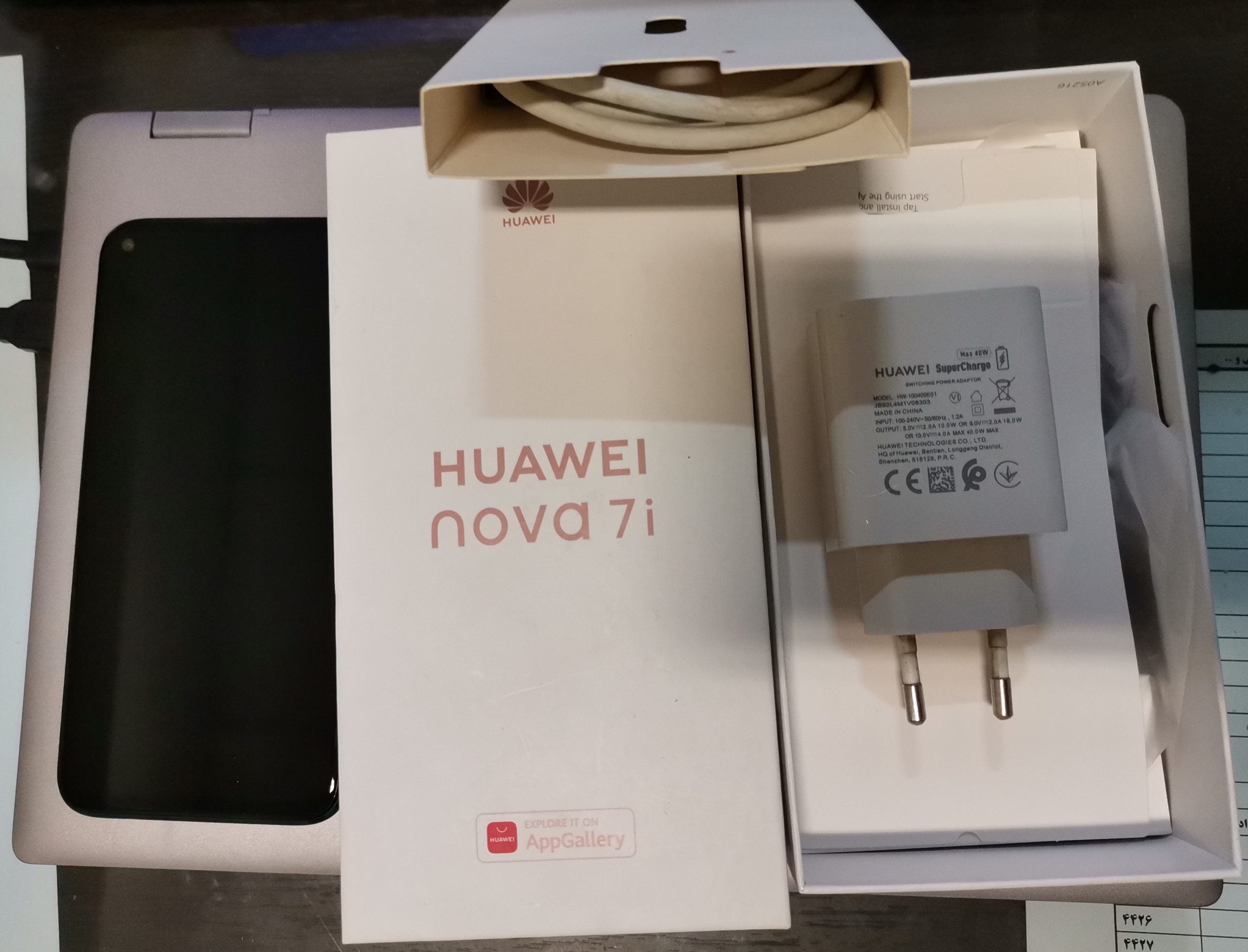 گوشی موبایل هوآوی مدل Nova 7i دو سیم کارت ظرفیت 128/8 گیگابایت (کارکرده بسیار تمیز)